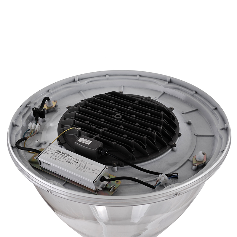 YMLED-6135 Europese stijl met PC-afdekking LED-paaltoplamp YMLED-6135 Europese stijl met PC-afdekking LED-paaltoplamp